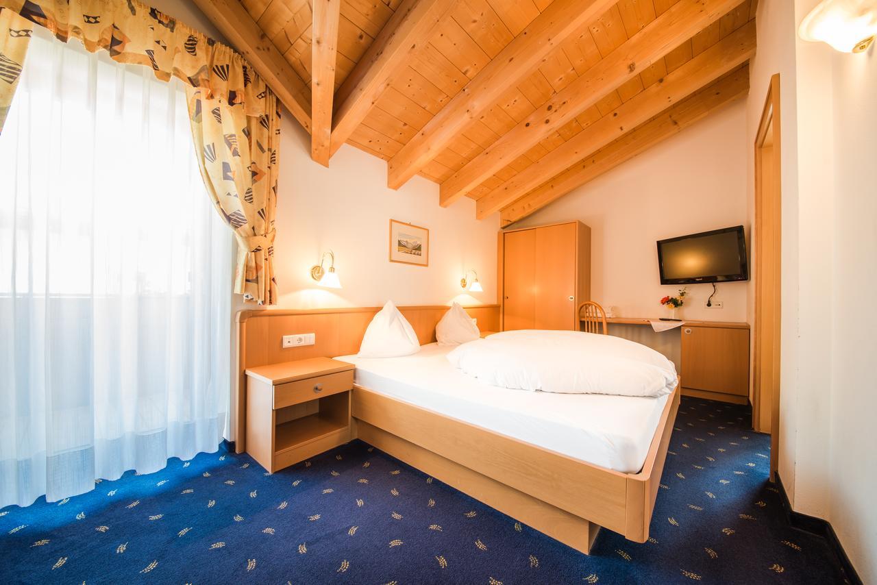Sporthotel St. Michael Malles Venosta Eksteriør bilde